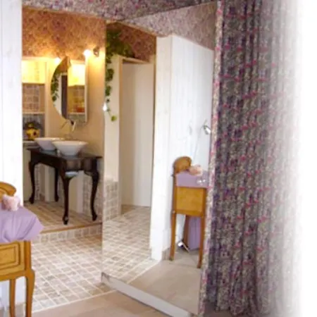 De 4 Chambres Avec Vue Sur La Mer Piscine Privee Et Jardin Clos A Saint Raphael A 2 Km De La Plage Villa *
