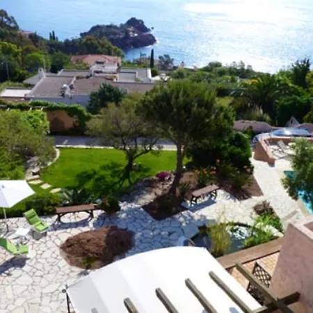 De 4 Chambres Avec Vue Sur La Mer Piscine Privee Et Jardin Clos A Saint Raphael A 2 Km De La Plage Théoule-sur-Mer